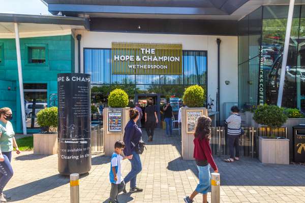 Leisure to let - Hope & Champion, Beaconsfield Services, Windsor Road, Beaconsfield, HP9 2SE