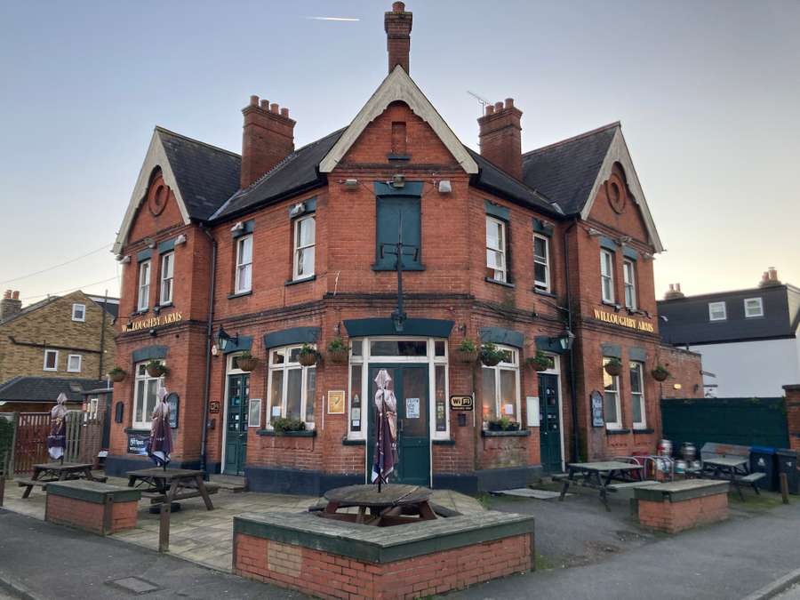 Willoughby Arms, 47 Willoughby Road, Kingston upon Thames, KT2 6LN