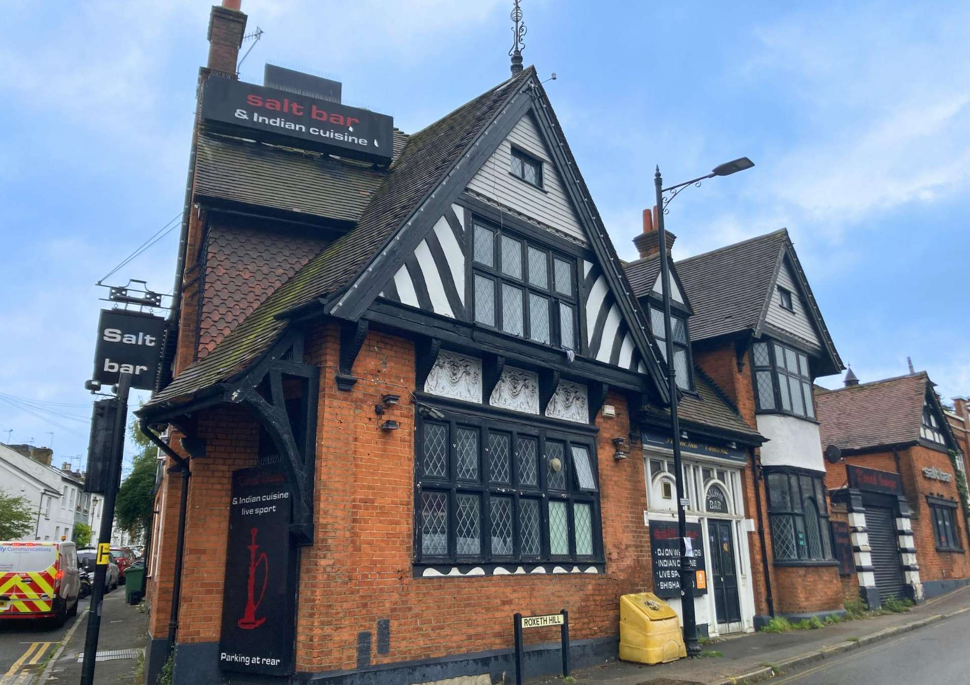 Salt Bar & Dining Room, 1 Roxeth Hill, Harrow, HA2 0JY Property for