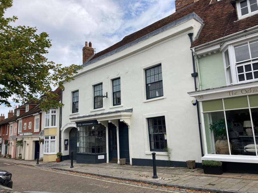Former Pizza Express/32 Broad Street, 32 Broad Street, Alresford, SO24