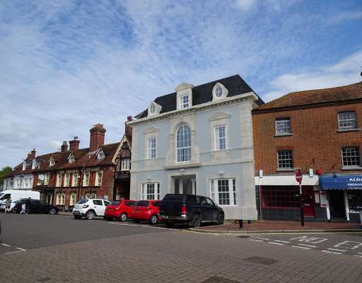 Retail to let - Former Regal Cinema, 2 Market Place, Ringwood, BH24 1HY