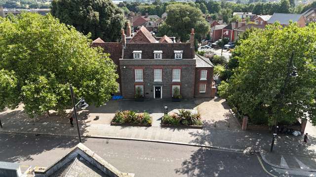 Retail to let - Former Westbury Manor Museum, Westbury Manor, 84 West Street, Fareham, PO16 0JJ