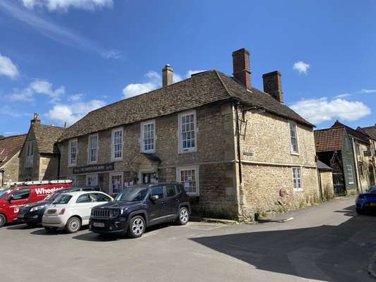 Leisure to let - The Carpenters Arms, Church Street, Chippenham, SN15 2LB