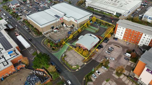 Leisure to let - Former Pizza Hut, Binnacle Way, Portsmouth, PO6 4FB