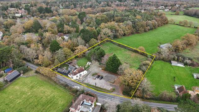 Leisure to let - Rosie Lea House, Southampton Road, Boldre, Lymington, SO41 8PT