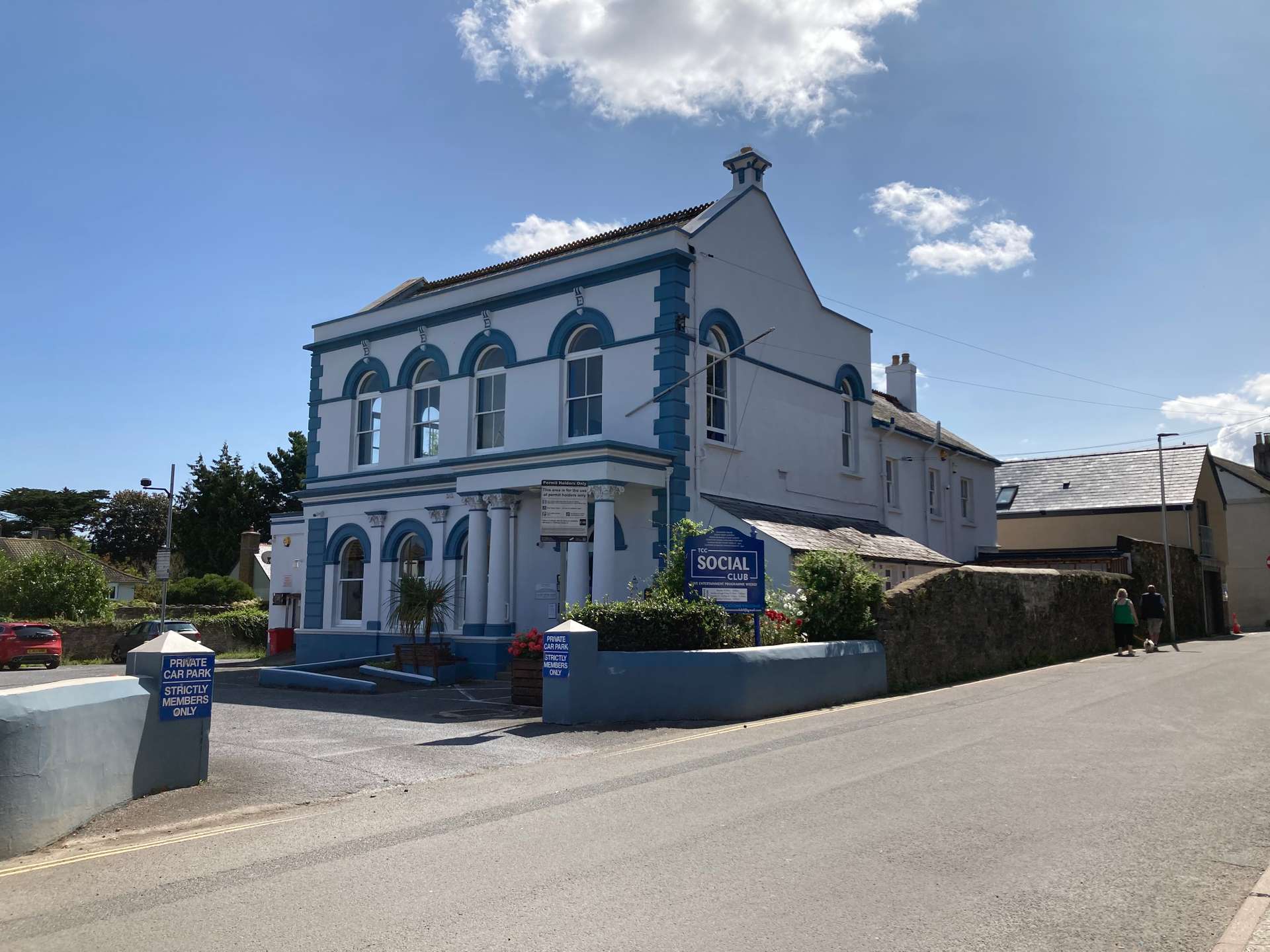 Totnes Conservative Club, Station Road, Totnes, TQ9 5HW Property for