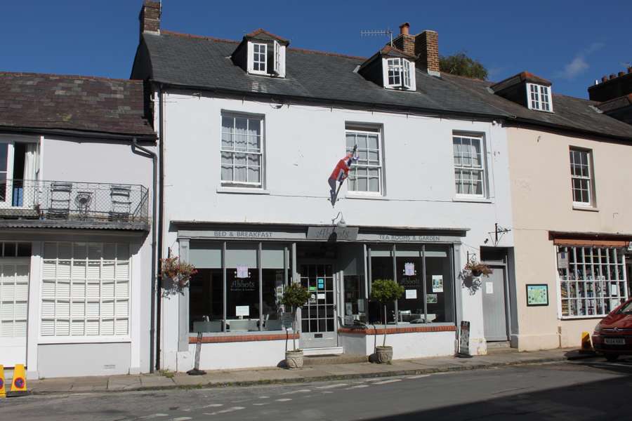 Abbots B&B And Tea Rooms, 7 Long Street, Cerne Abbas, Dorchester, DT2