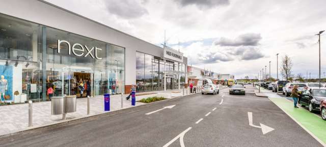Retail to let - Wheatley Centre Shopping Park, Doncaster, Wheatley Hall Road, Doncaster, DN2 4PE