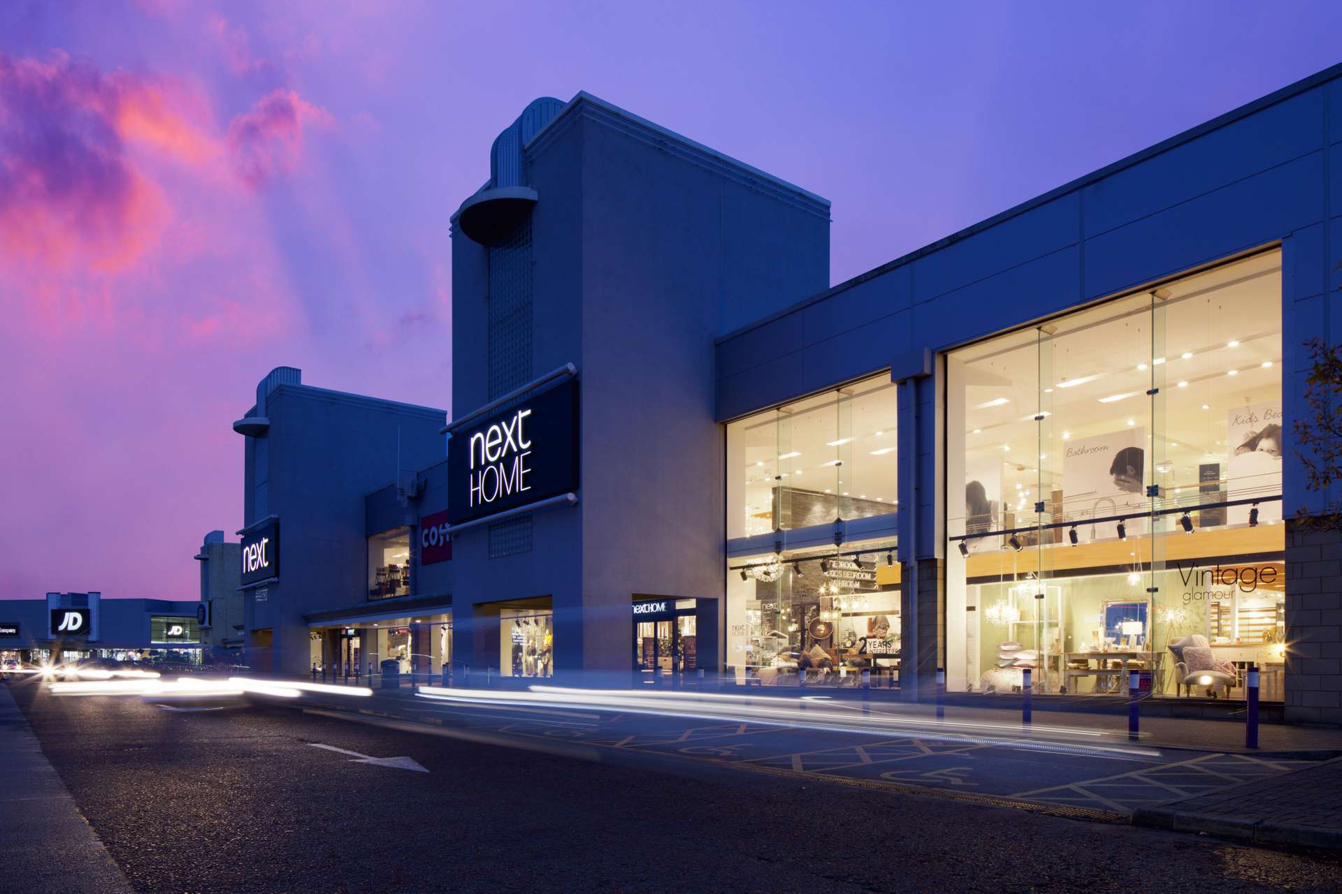 Retail to let - Coliseum Shopping Park, Chester, CH65 9HD