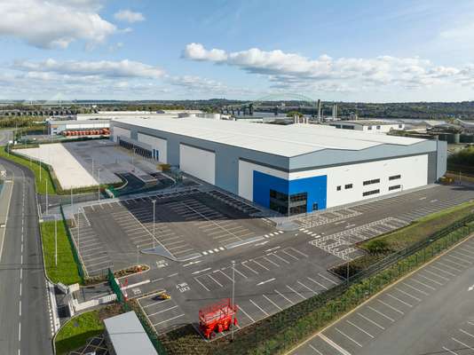 Industrial to let - Viking Park, Desoto Road, West Bank Dock Estate, Widnes, WA8 0PB