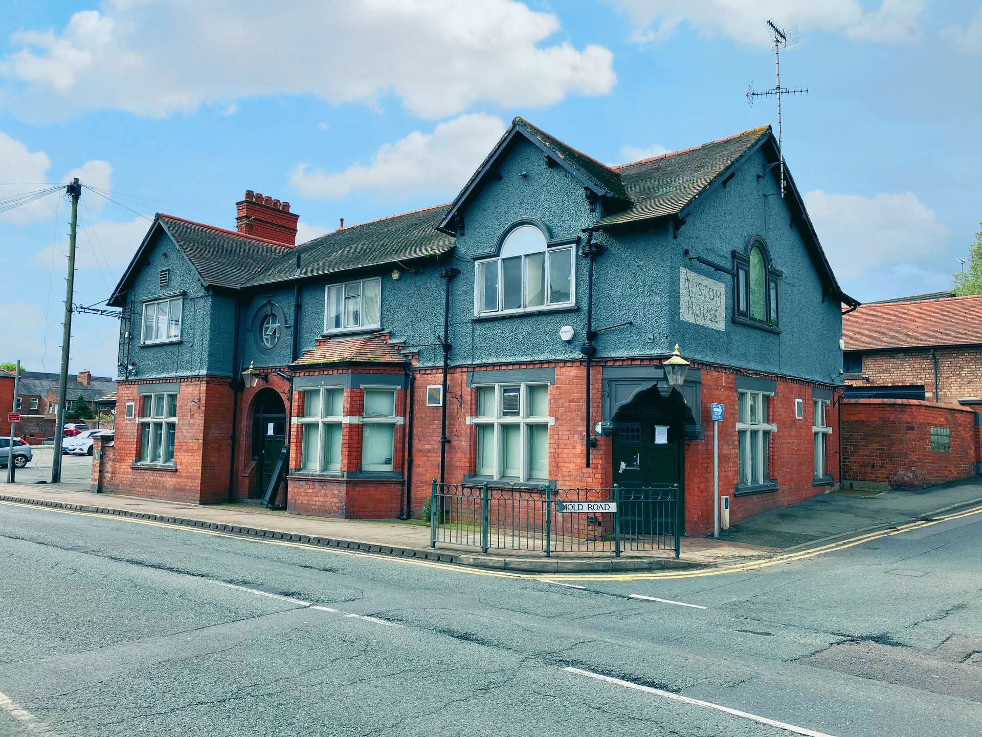 Custom House Hotel, High Street, Connah’s Quay, Connah’s Quay, Deeside, CH5 4DF Property to