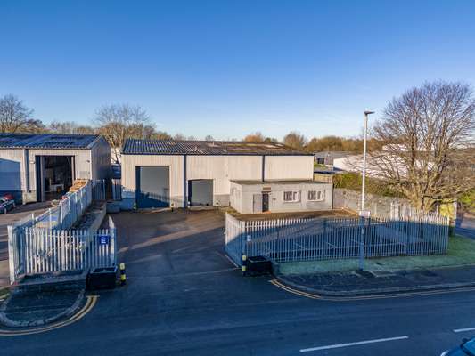 Industrial to let - Unit E, Ennis Close, Manchester, M23 9LE