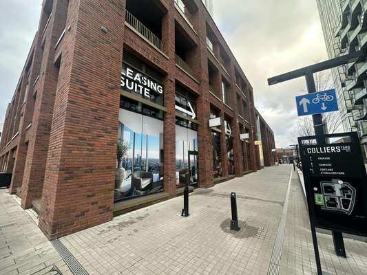 Retail to let - Cortland, Colliers Yard, Salford, M3 7HD