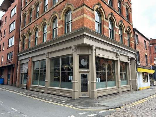 Retail to let - 108 High Street, Manchester, M4 1HQ