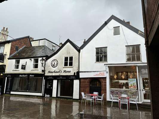 Retail to let - 17-18 Waterbeer Street, Exeter, EX4 3EH