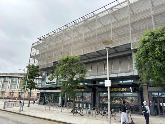 Leisure to let - Unit 5 Canons Yard, Harbourside, Bristol, BS1 6XG