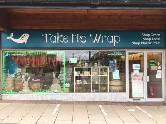 Retail to let - QUEDAM SHOPPING CENTRE, Unit 4, Ivel Square, Yeovil, BA20 1EY