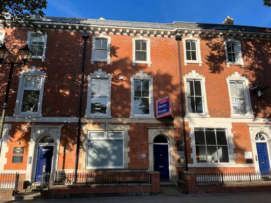 Office to let - 18 Windsor Place, Cardiff, CF10 3BY