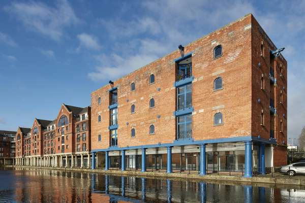 Office to let - The Bonded Warehouse, Atlantic Wharf, Cardiff, CF10 4HF
