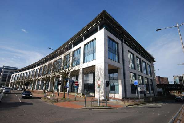 Office to let - 2 Callaghan Square, Cardiff, CF10 5BT
