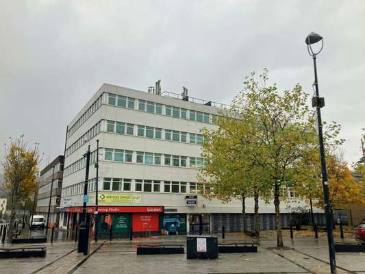 Office to let - Oldway House, Castle Street, Merthyr Tydfil, CF47 8UX