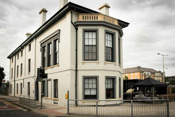 Office to let - The Platform, Bute Street, Cardiff Bay, CF10 5LE