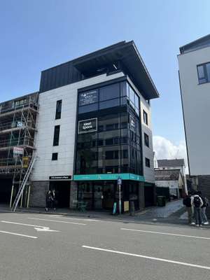 Office to let - 8 St. Andrews Place, Cardiff, CF10 3BE