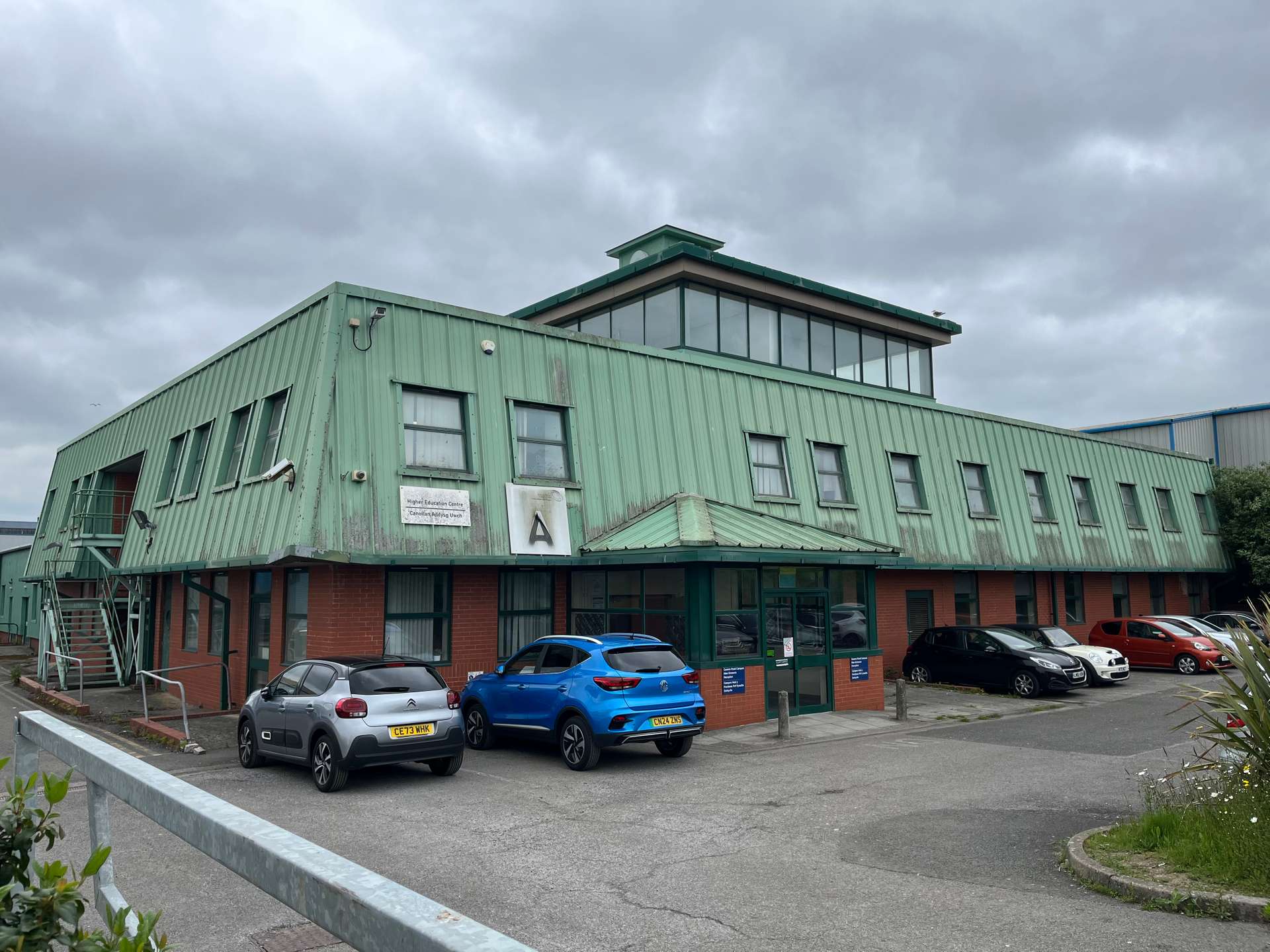 Unit B16, Queens Road, Bridgend Industrial Estate, PenyBont Ar Ogwr