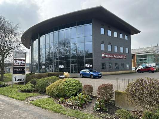 Office to let - The Lenz, Hornbeam Park, Harrogate, HG2 8RA