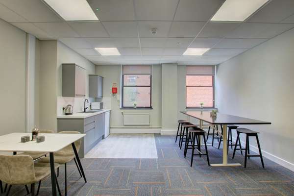 Office to let - 31 York Place, Leeds, LS1 2BA