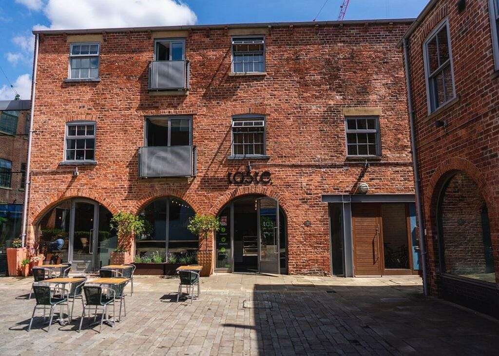 Office to let - 3 Saw Mill Yard, The Round Foundry, Leeds, LS11 5WH