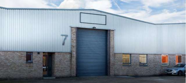 Industrial to let - Unit 7 Fairway Drive, Greenford, UB6 8PW