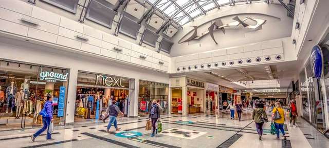 Retail to let - Thistles Shopping Centre, Goosecroft Road, Stirling, FK8 2EA