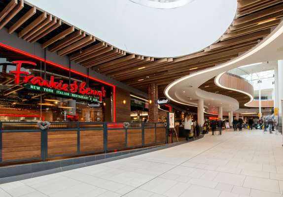 Retail to let - The Hub, East Kilbride Shopping Centre, East Kilbride, G74 1LL