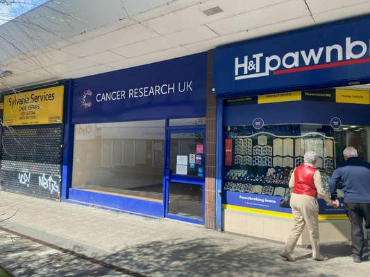 Retail to let - 23 Sylvania Way South, Clyde Shopping Centre, Clydebank, G81 2UA