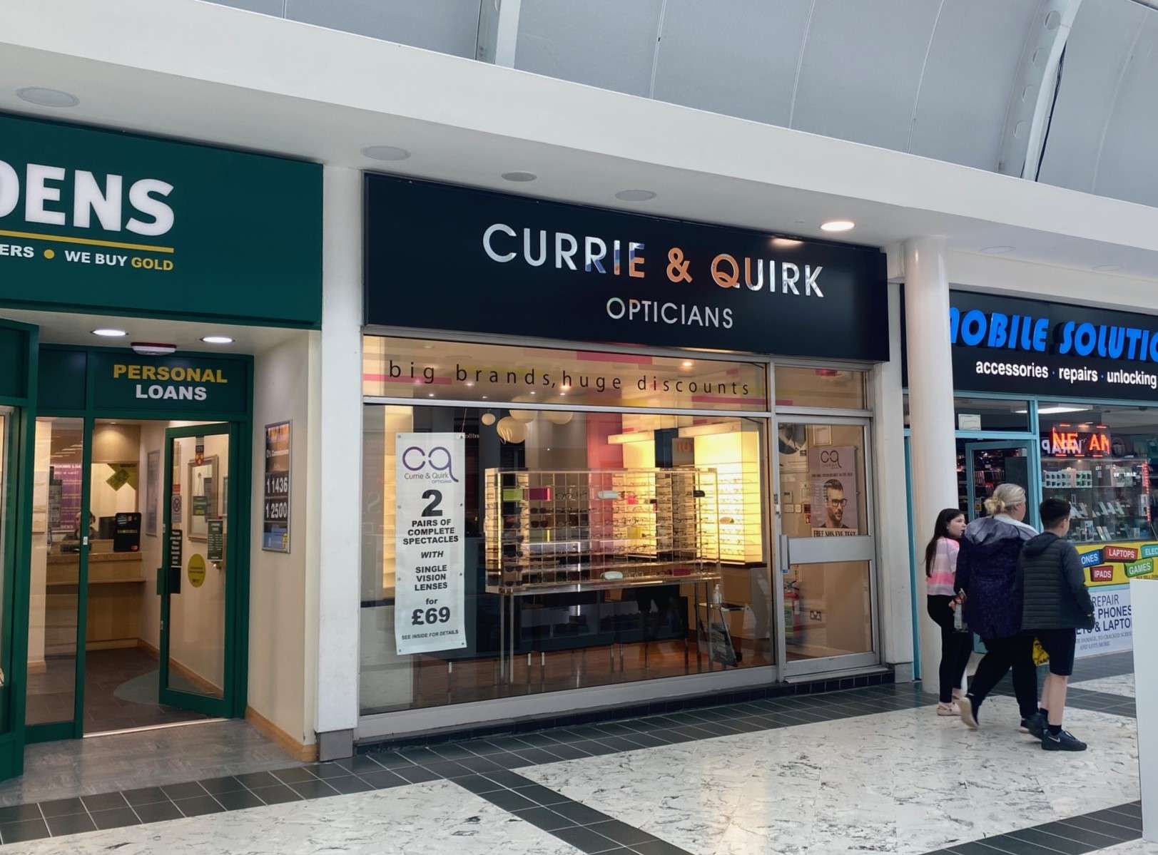 Retail to let - 64 Sylvania Way, Clydebank, G81 2TL
