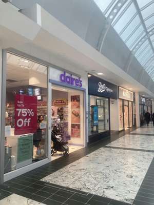 Retail to let - 101 Sylvania Way, Clydebank, G81 2UA