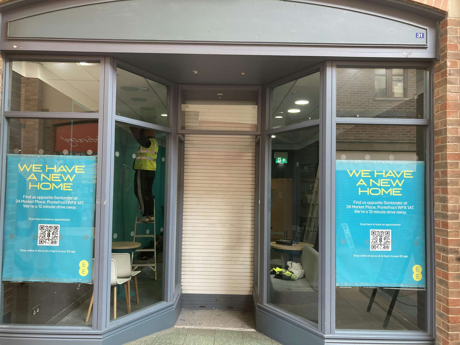 Retail to let - Unit 31, Carlton Lanes Shopping Centre, Castleford, WF10 1AD