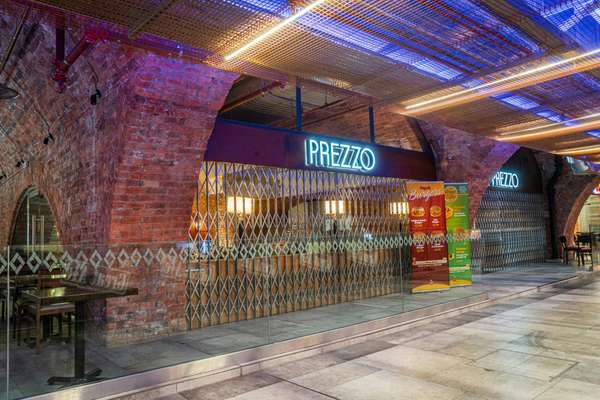 Retail to let - Unit V3 The Vaults, The Market Place, Bolton, BL1 2AL