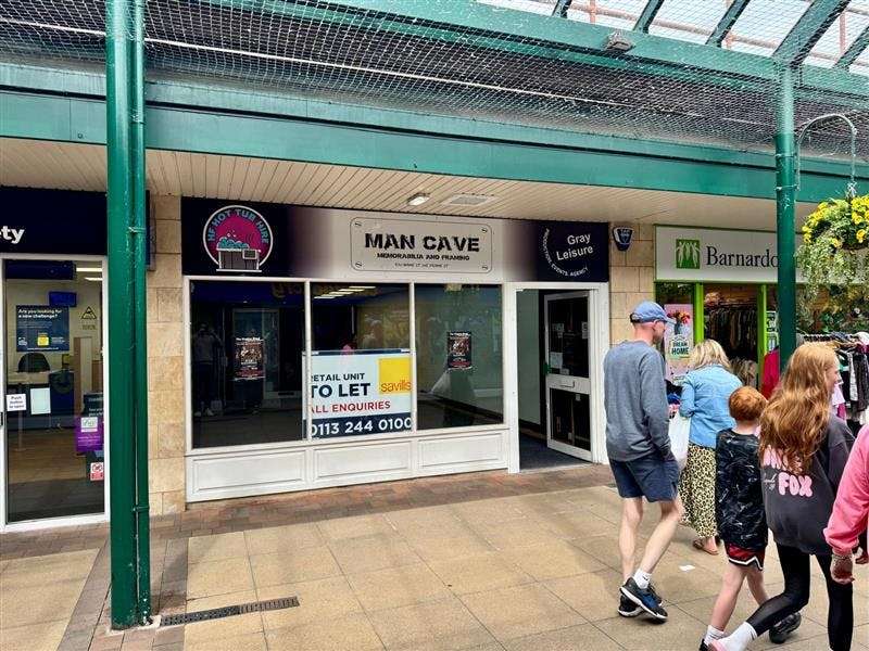 Retail to let - 3 The Horsefair Centre, Wetherby, LS22 6FL