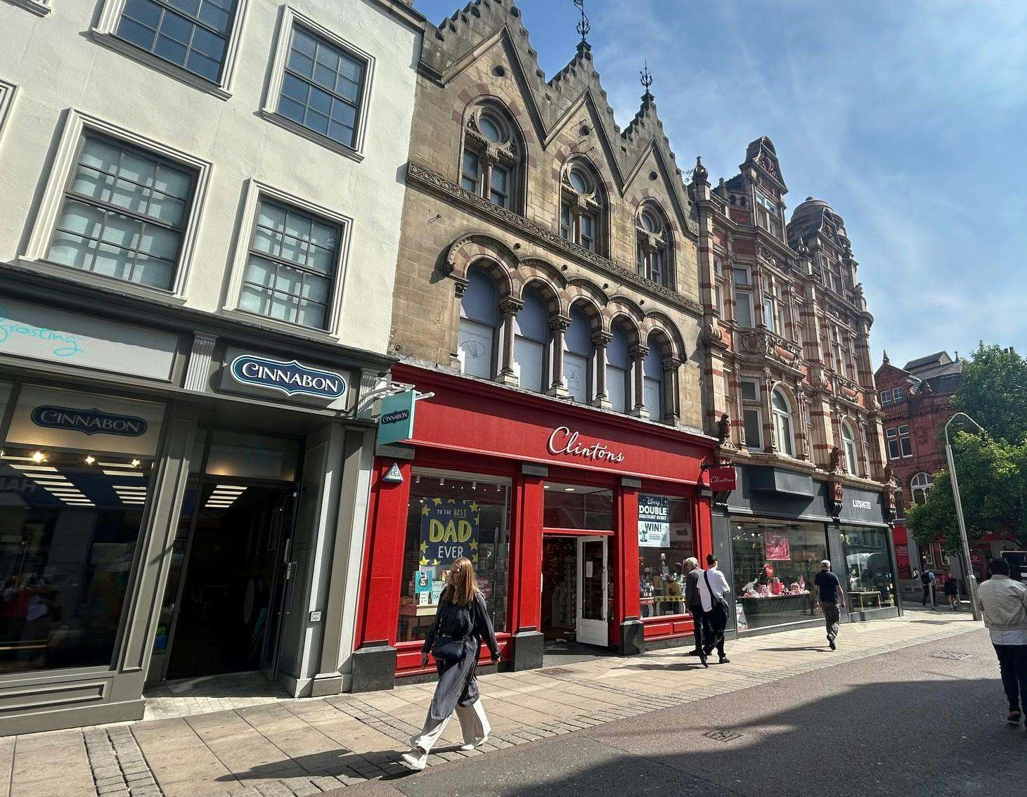Retail to let - 14 Commercial Street, Leeds, LS1 6AL