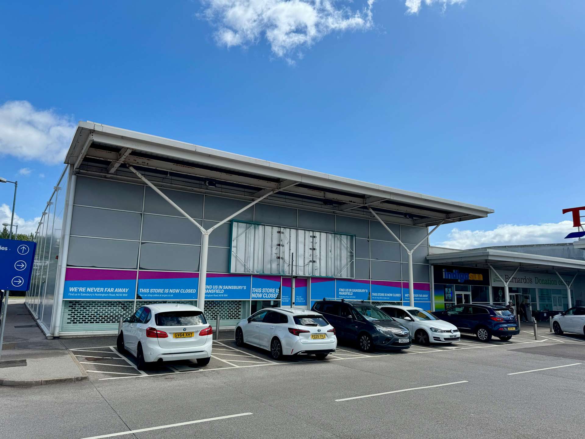 Retail to let - Unit 1, Oak Tree Centre, Mansfield, NG18 3RT