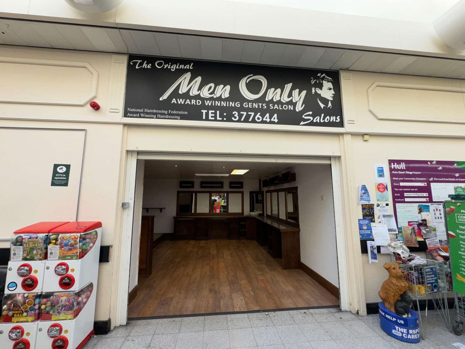 Retail to let - Morrisons, Holderness Road, Hull, HU9 3JA