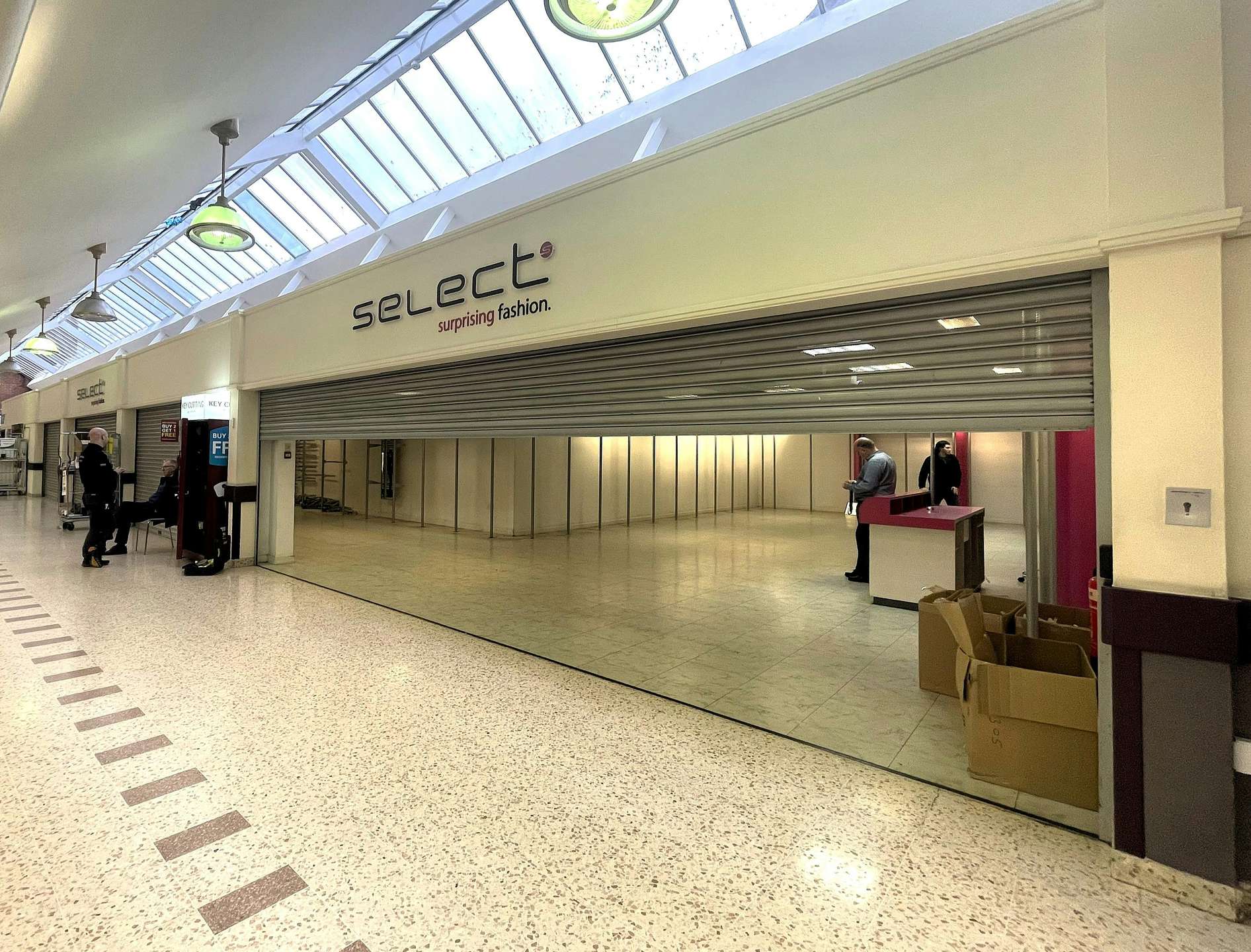 Commercial property to let - Former Select Unit, Morrisons, Railway Road, Blackburn, BB1 5BE