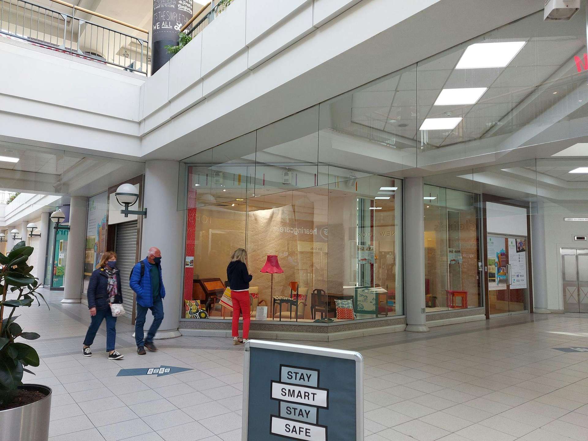 Retail to let - Unit 8/9, The Howard Centre, Welwyn Garden City, AL8 6HA