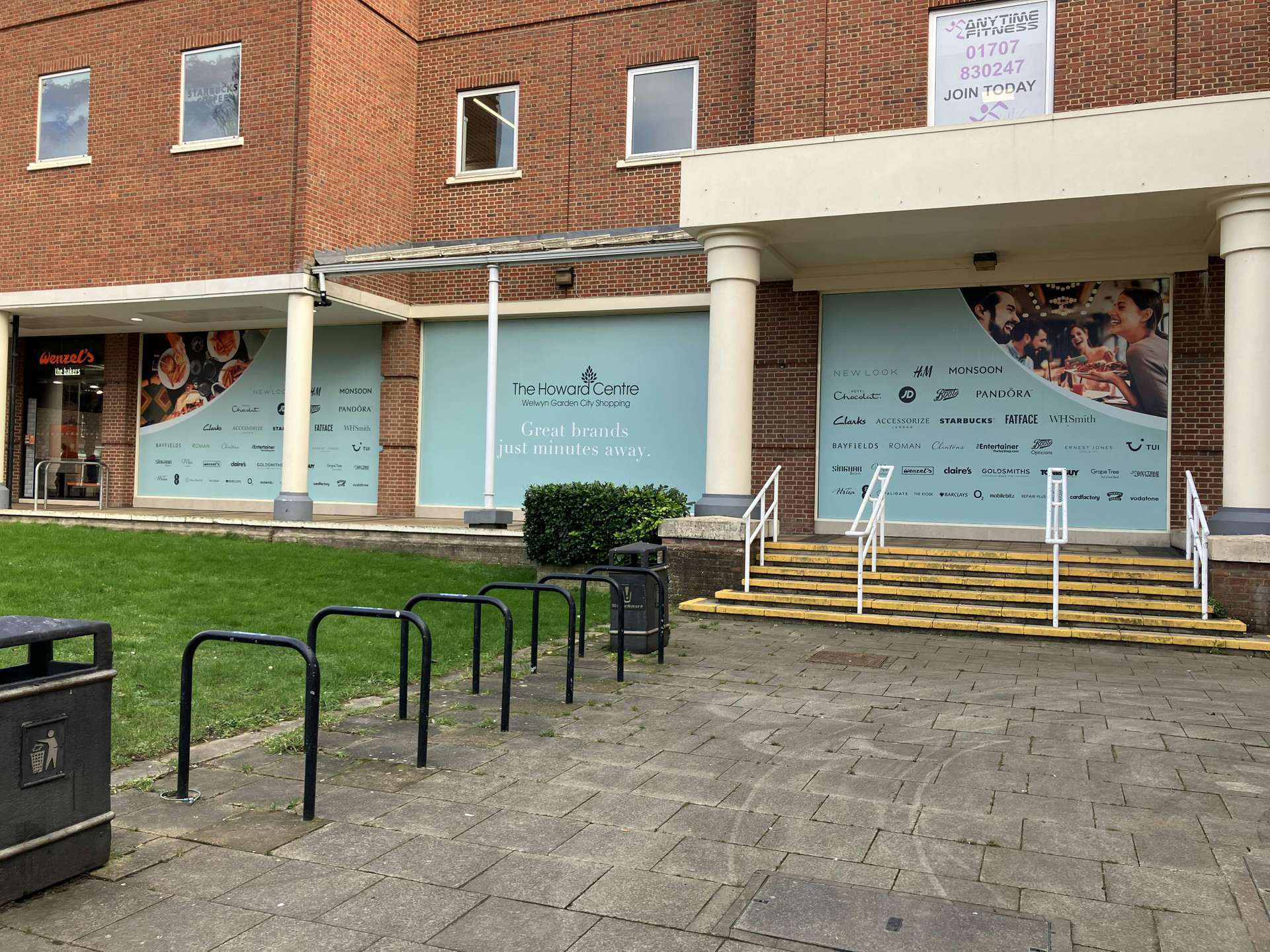 Retail to let - Unit 32, The Howard Centre, Osborn Way, Welwyn Garden City, AL8 6HA