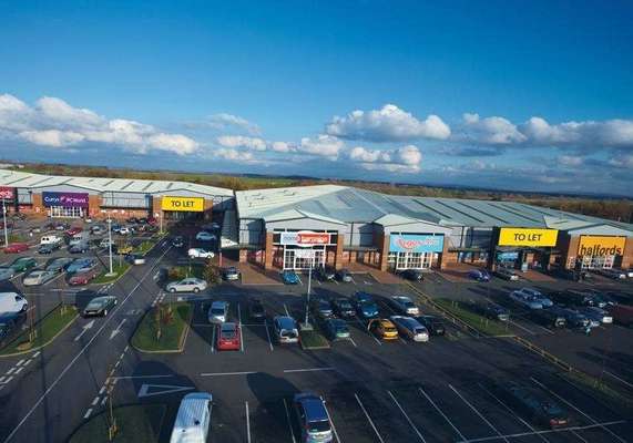 Retail to let - Meols Cop Retail Park, Southport, PR9 7RG