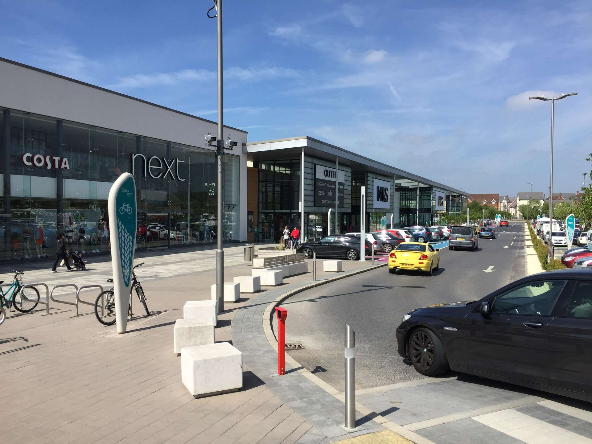 Retail to let - Orbital Shopping Park, Swindon, SN25 4AN