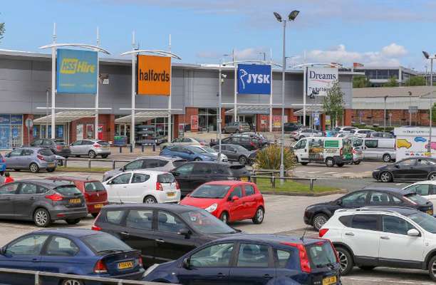 Retail to let - St. Helens Retail Park, St. Helens, WA9 1JJ