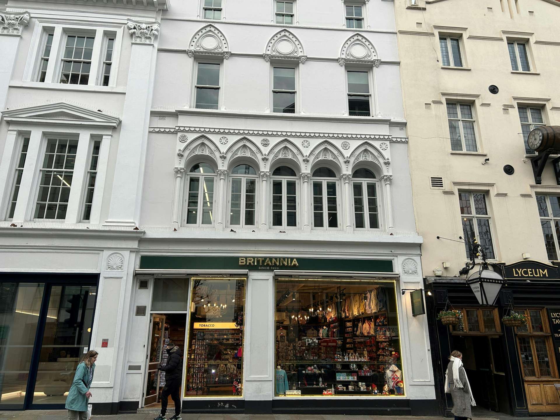 Retail to let - 355 Strand, Covent Garden, WC2R 0HS
